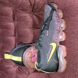 Mens Nike Vapormax size 8 (womans size 9.5)